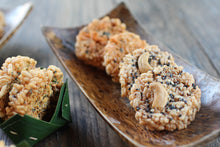 Crispy Rice Cracker Sesame